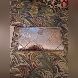 Tory Burch Metallic Silver Quilted Wallet NWT